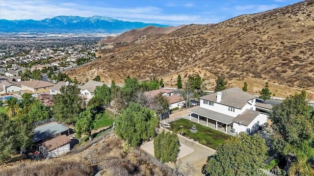 bird's eye view featuring a mountain view