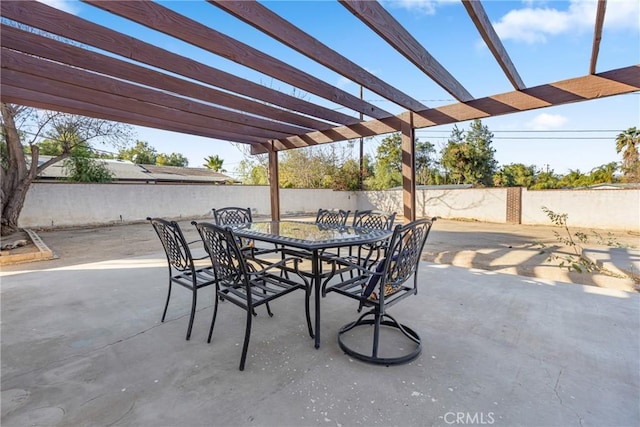 view of patio featuring a pergola