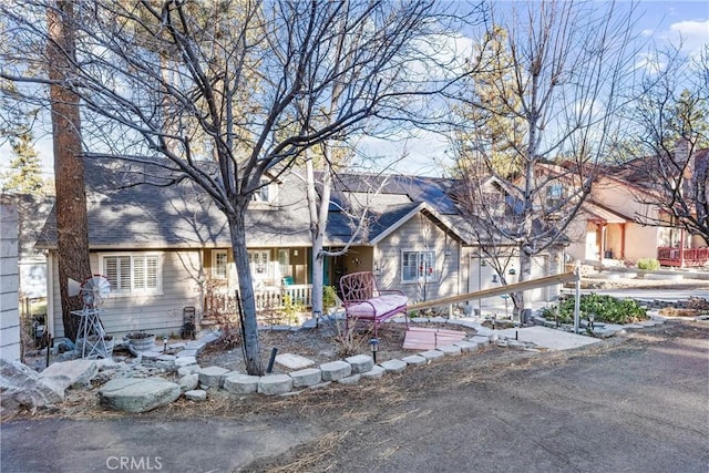 view of front of house with a porch