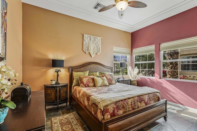 bedroom with ceiling fan