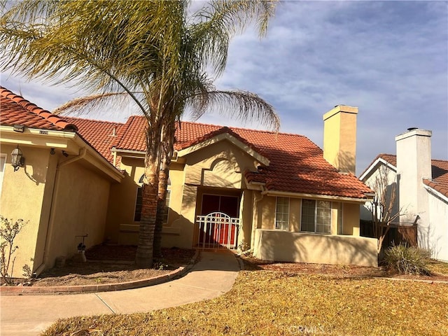 view of front of property