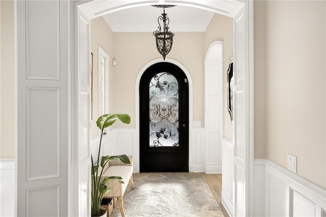 foyer entrance featuring light wood-type flooring