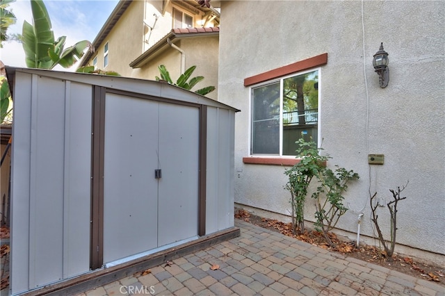 view of outbuilding