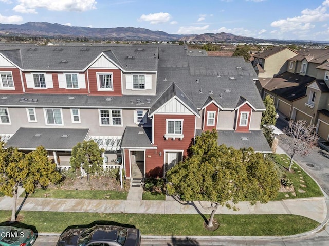 bird's eye view with a mountain view