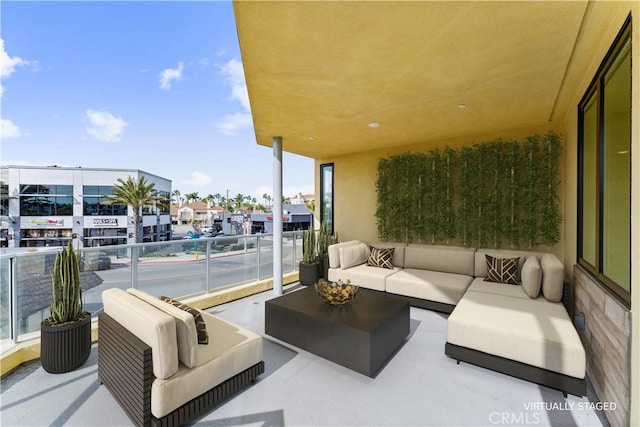 balcony featuring an outdoor hangout area