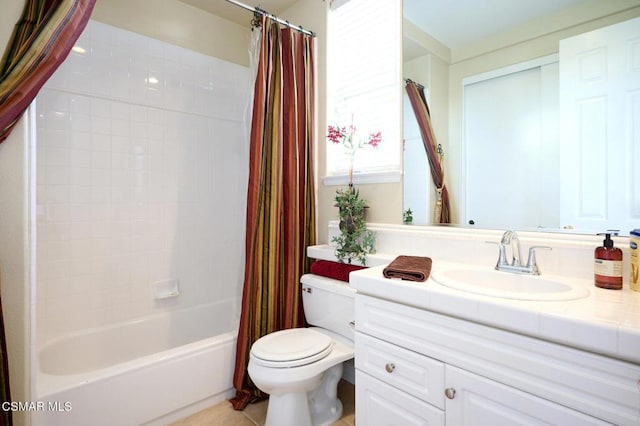 full bathroom with shower / bath combination with curtain, vanity, and toilet