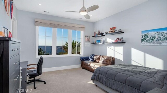 bedroom featuring recessed lighting, visible vents, baseboards, light colored carpet, and ceiling fan