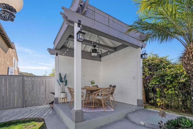 view of patio with ceiling fan