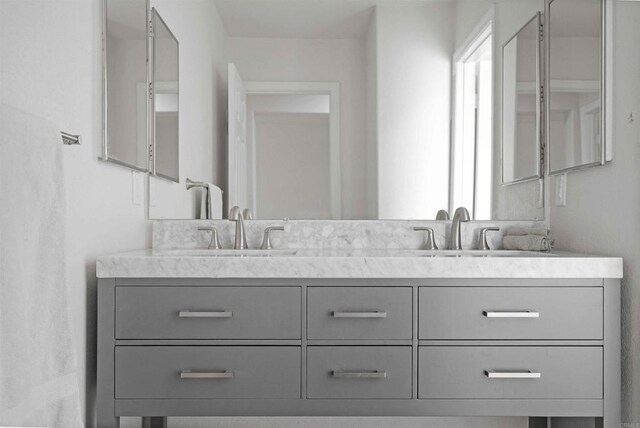 bathroom with vanity