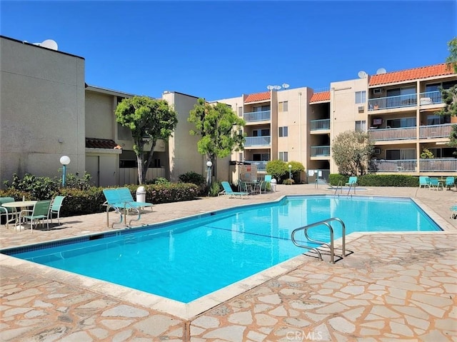 18307 Burbank Blvd Unit 14, Tarzana, CA 91356 - photo 21