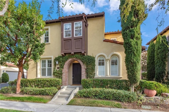 view of mediterranean / spanish-style home