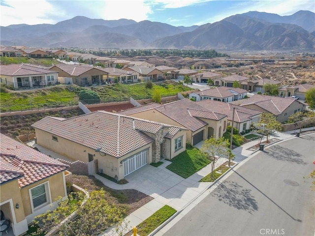 11121 Fourleaf Ct, Corona, CA 92883 - aerial view of residential area featuring mountains