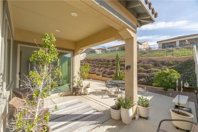 11121 Fourleaf Ct, Corona, CA 92883 - view of patio