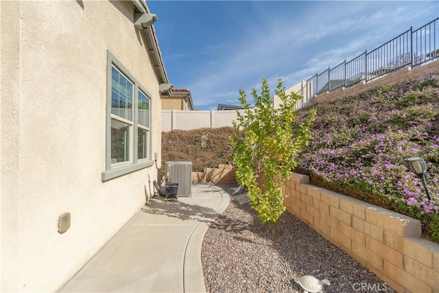 11121 Fourleaf Ct, Corona, CA 92883 - photo 38