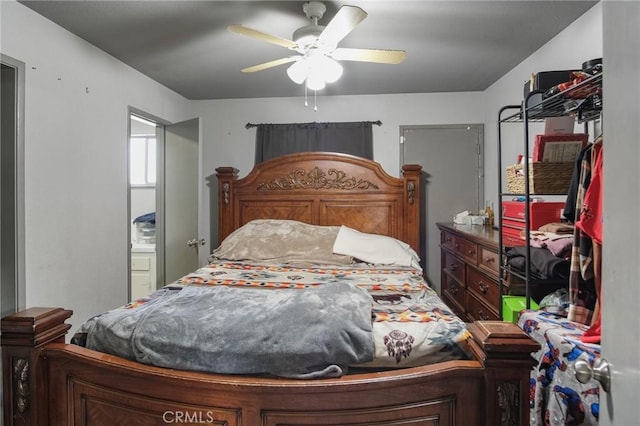 bedroom featuring ceiling fan