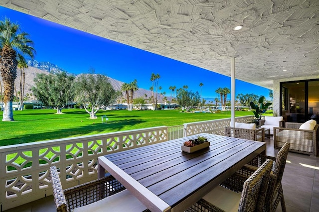 view of patio / terrace featuring outdoor lounge area