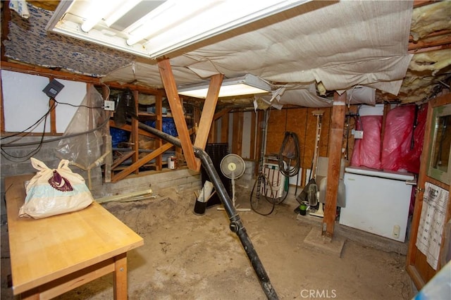 misc room featuring concrete flooring