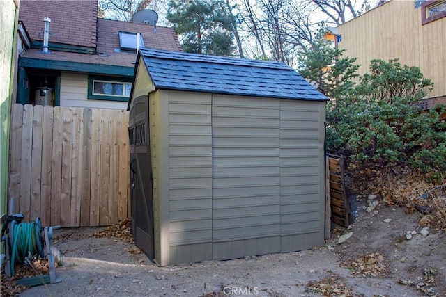 view of outbuilding