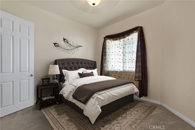 19269 Galloping Hill Rd, Apple Valley, CA 92308 - bedroom with baseboards