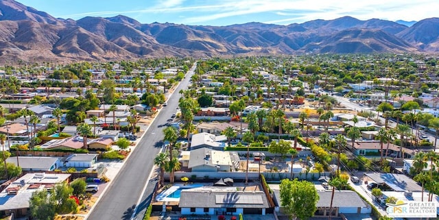 bird's eye view featuring a mountain view