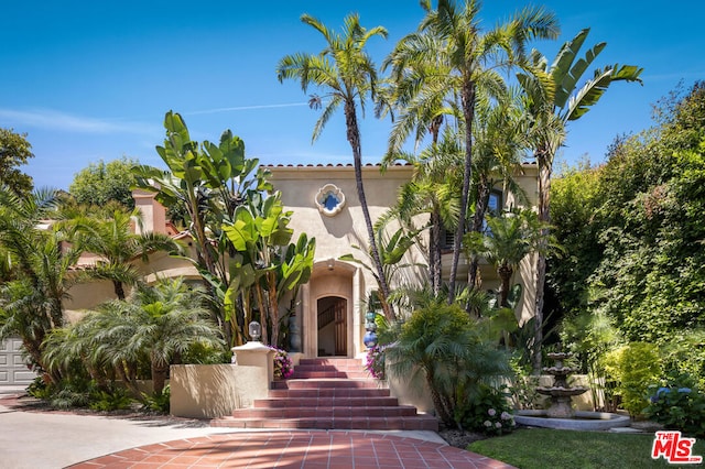 view of mediterranean / spanish-style home