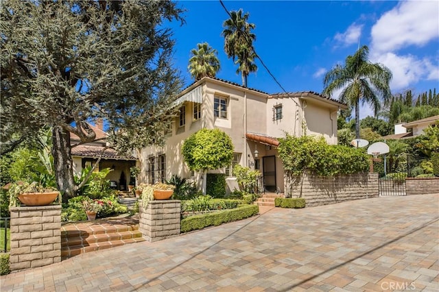 view of mediterranean / spanish-style home