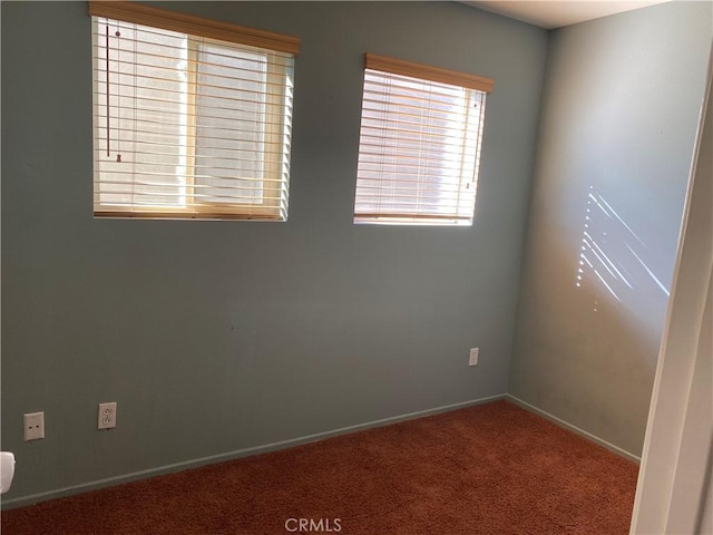 view of carpeted spare room