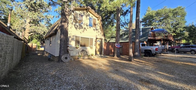 view of front of property