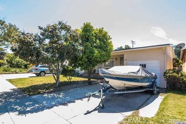 638 Salem St, Glendale, CA 91203 - view of front of home with a front lawn and a garage