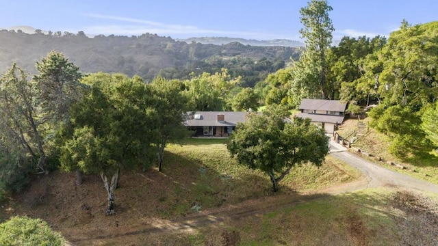 bird's eye view with a mountain view