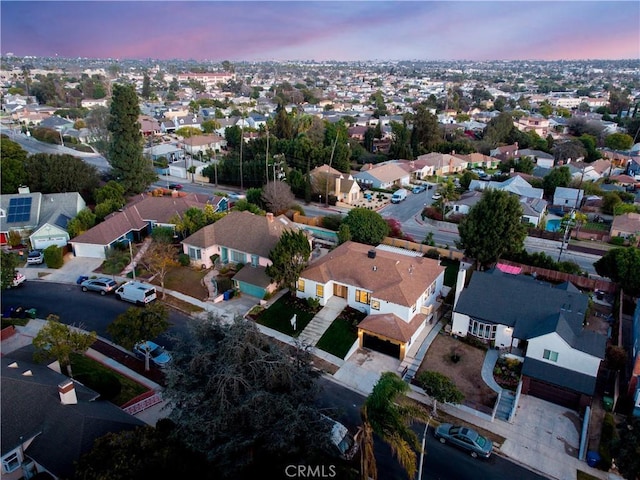 view of aerial view at dusk