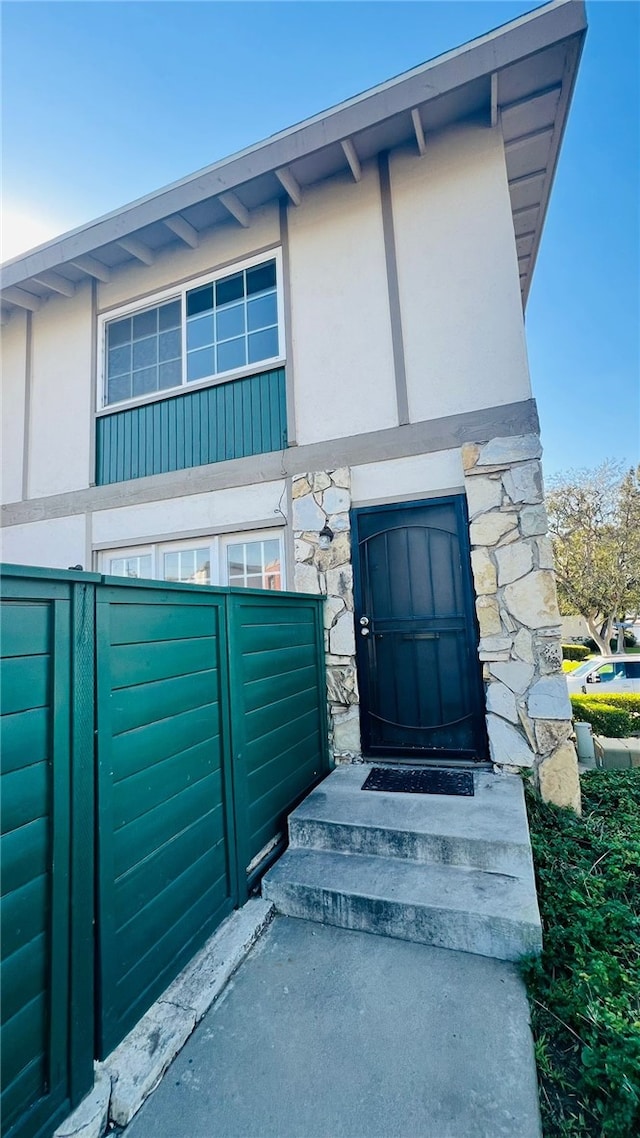 view of property entrance