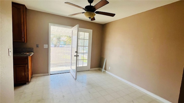 entryway with ceiling fan