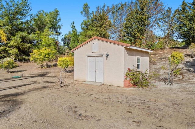 view of outbuilding