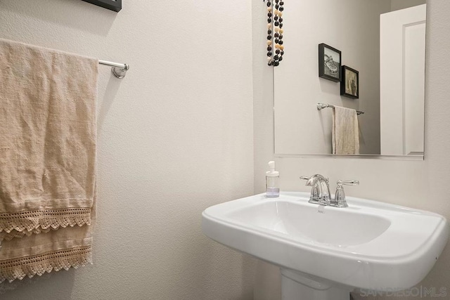 bathroom with sink