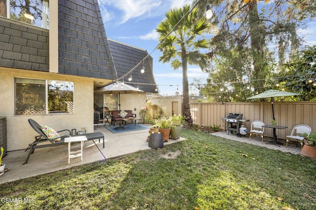 view of yard with a patio area