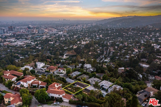 view of aerial view at dusk