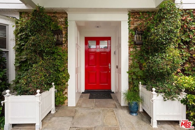 view of entrance to property