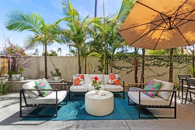 view of patio featuring outdoor lounge area