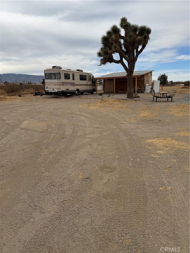 3185 Olivera Rd, Phelan, CA 92371