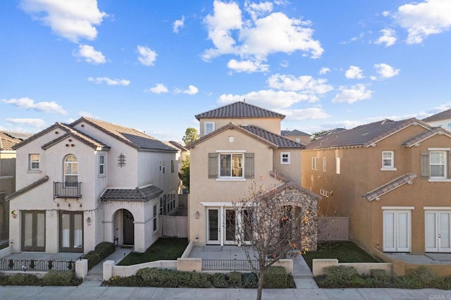 view of mediterranean / spanish-style house