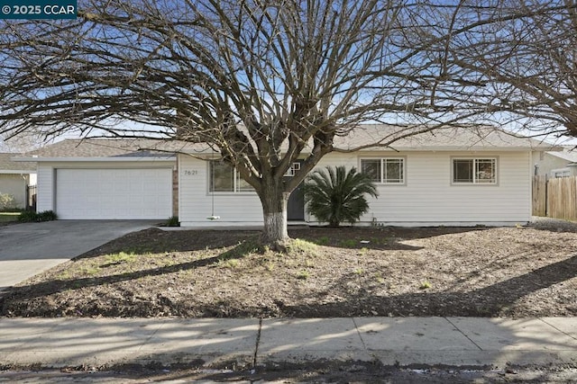 view of front facade with a garage