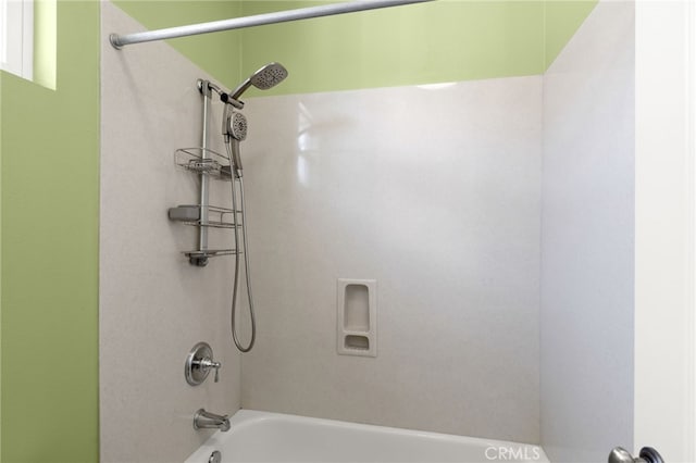 bathroom featuring shower / bathtub combination