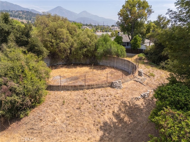 Listing photo 3 for 4053 N Towne Ave, Claremont CA 91711