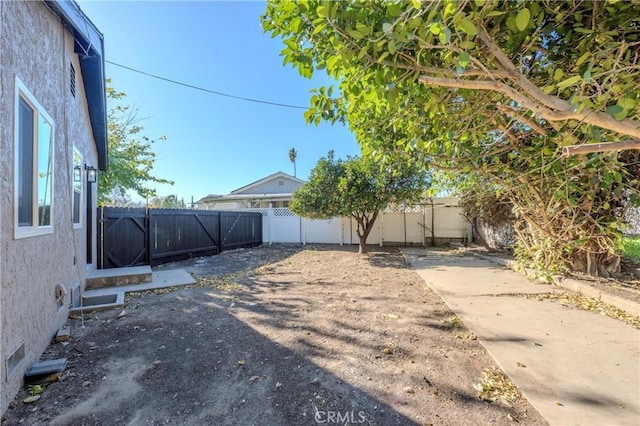 view of yard with a patio