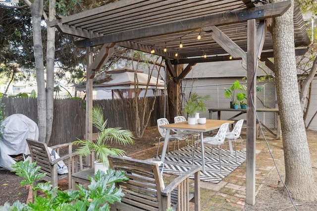 view of patio featuring a pergola