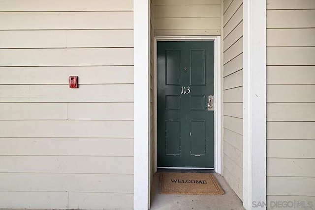 view of entrance to property