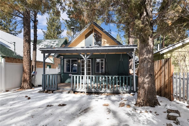 view of front of house with covered porch