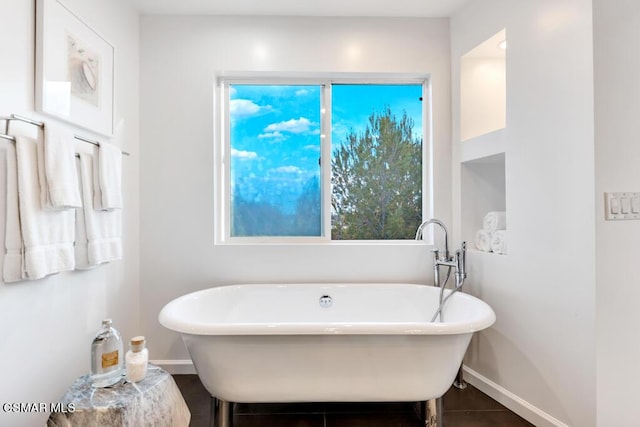 bathroom featuring a bathing tub