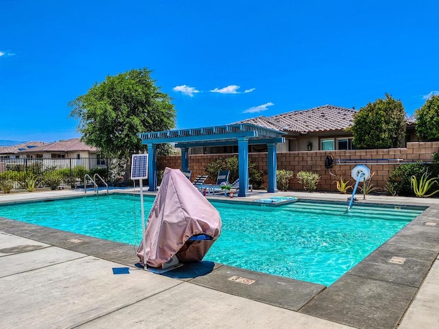 view of swimming pool